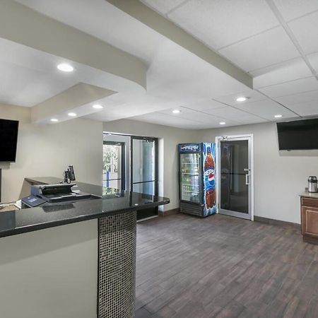 Knights Inn Bristol Levittown Luaran gambar
