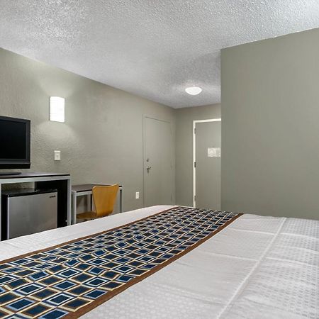 Knights Inn Bristol Levittown Luaran gambar