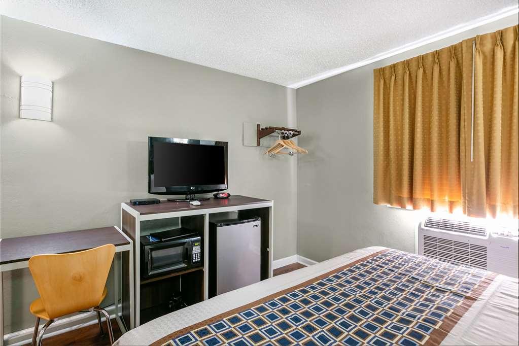 Knights Inn Bristol Levittown Bilik gambar
