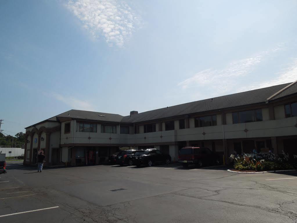 Knights Inn Bristol Levittown Luaran gambar