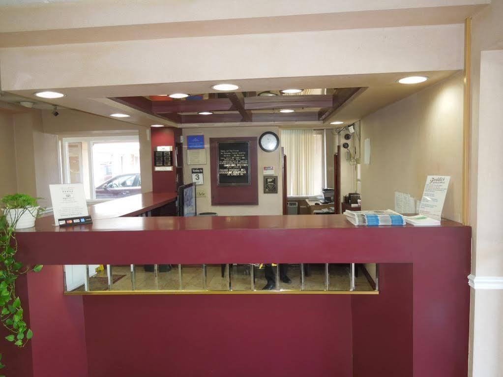 Knights Inn Bristol Levittown Luaran gambar
