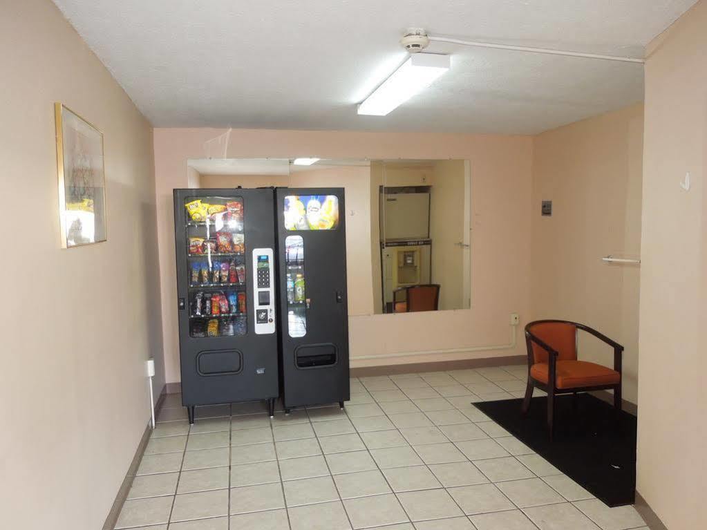 Knights Inn Bristol Levittown Luaran gambar