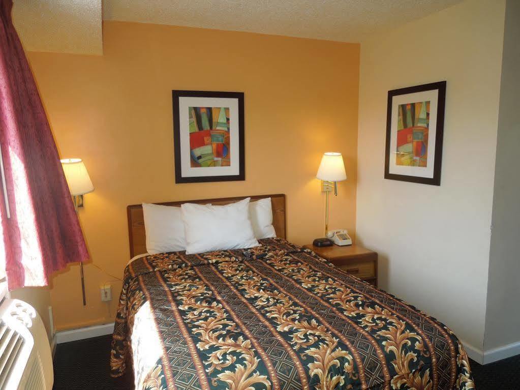 Knights Inn Bristol Levittown Luaran gambar