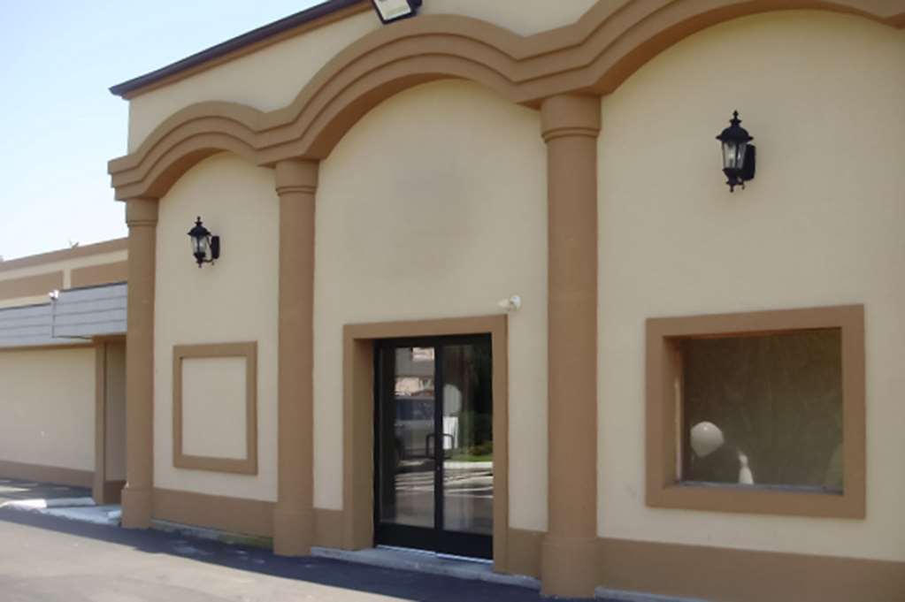 Knights Inn Bristol Levittown Luaran gambar