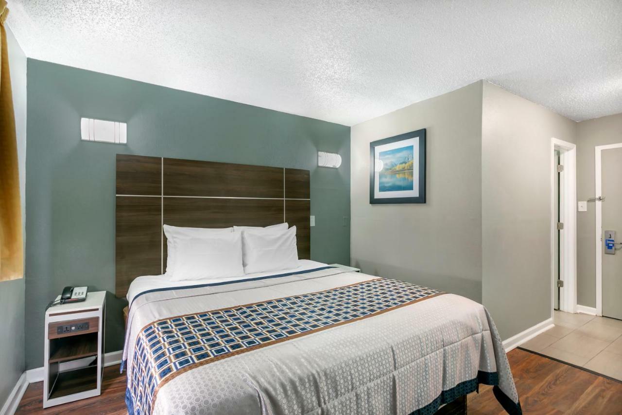 Knights Inn Bristol Levittown Luaran gambar